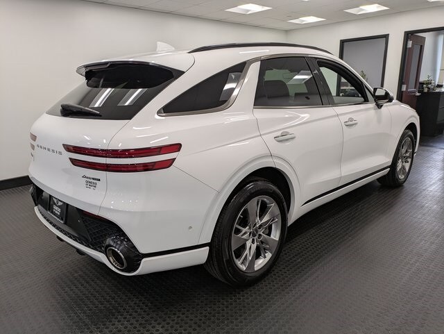 2022 Genesis GV70 3.5T Sport photo 2