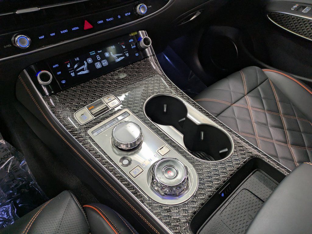 2026 GENESIS GV70 Sport Prestige - Photo 15