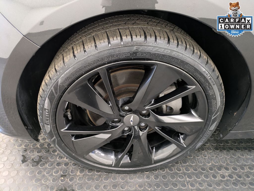 2023 GENESIS G70 Standard - Photo 7