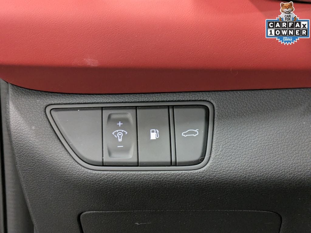 2023 GENESIS G70 Standard - Photo 21