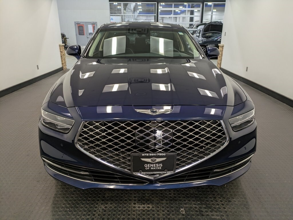 2021 Genesis G90 5.0 Ultimate photo 2