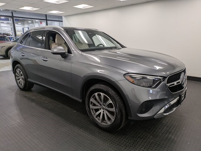 2023 Mercedes Benz GLC 300 4MATIC photo 3