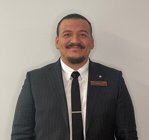 Staff member Jonathan Mocarski  from ID_5d1928be0d85