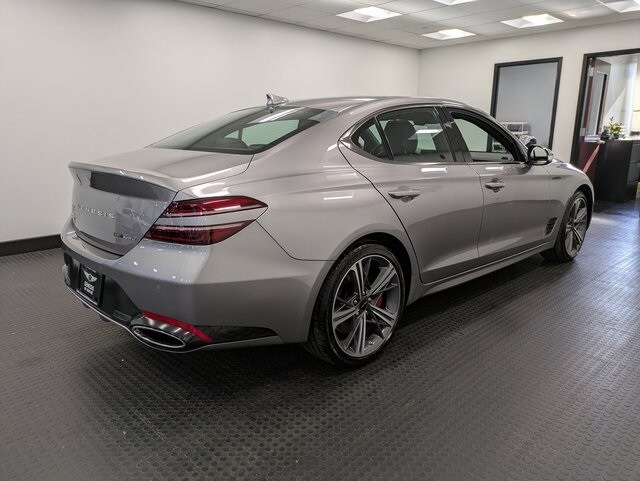 2025 Genesis G70 3.3T Sport Advanced photo 4