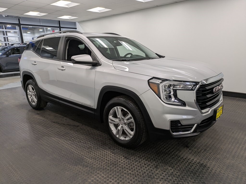 Used 2022 GMC Terrain SLE SUV