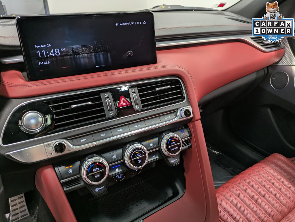 2023 GENESIS G70 Standard - Photo 12