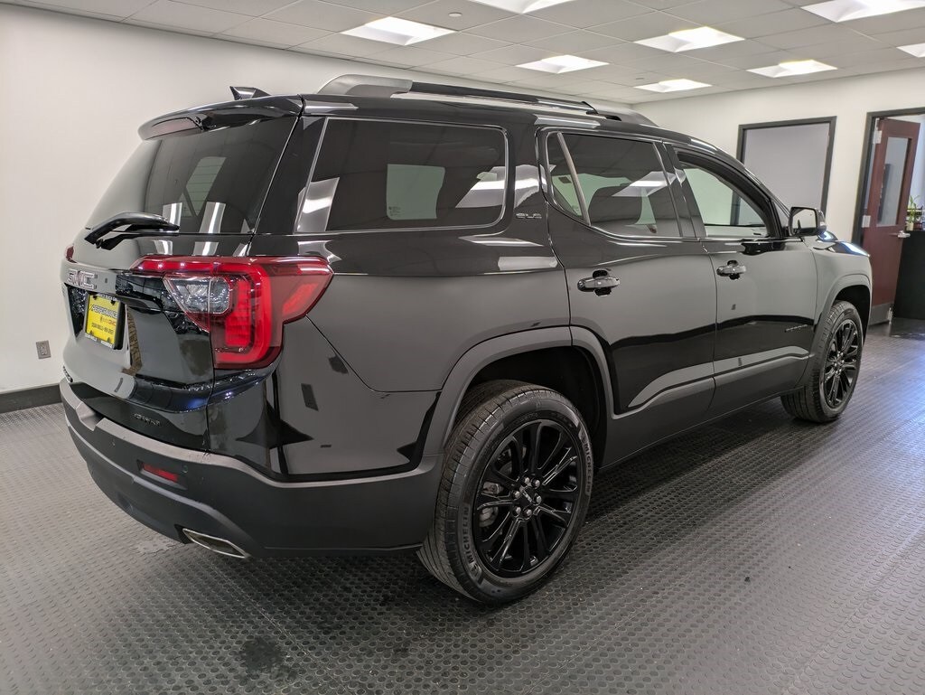 2022 Gmc Acadia SLE photo 3