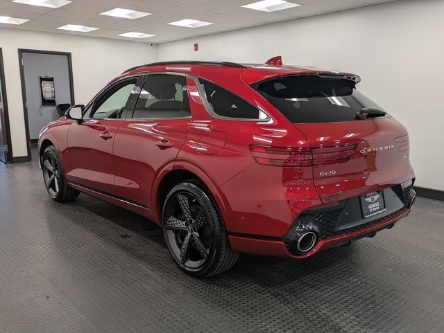 2024 Genesis GV70 3.5T Sport photo 2