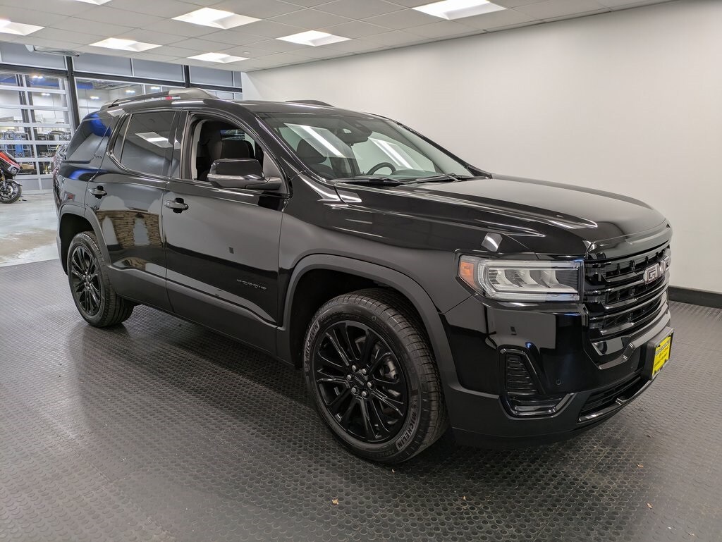 2022 Gmc Acadia SLE photo 2