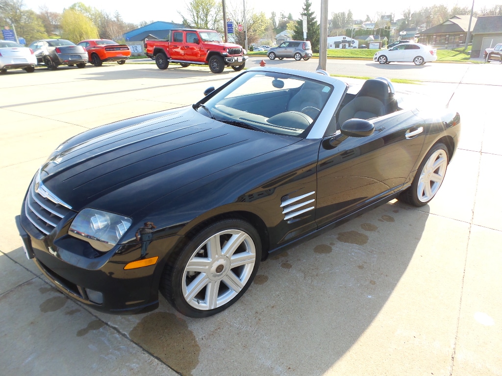 Used 2005 Chrysler Crossfire Limited with VIN 1C3AN65L65X039609 for sale in Anamosa, IA