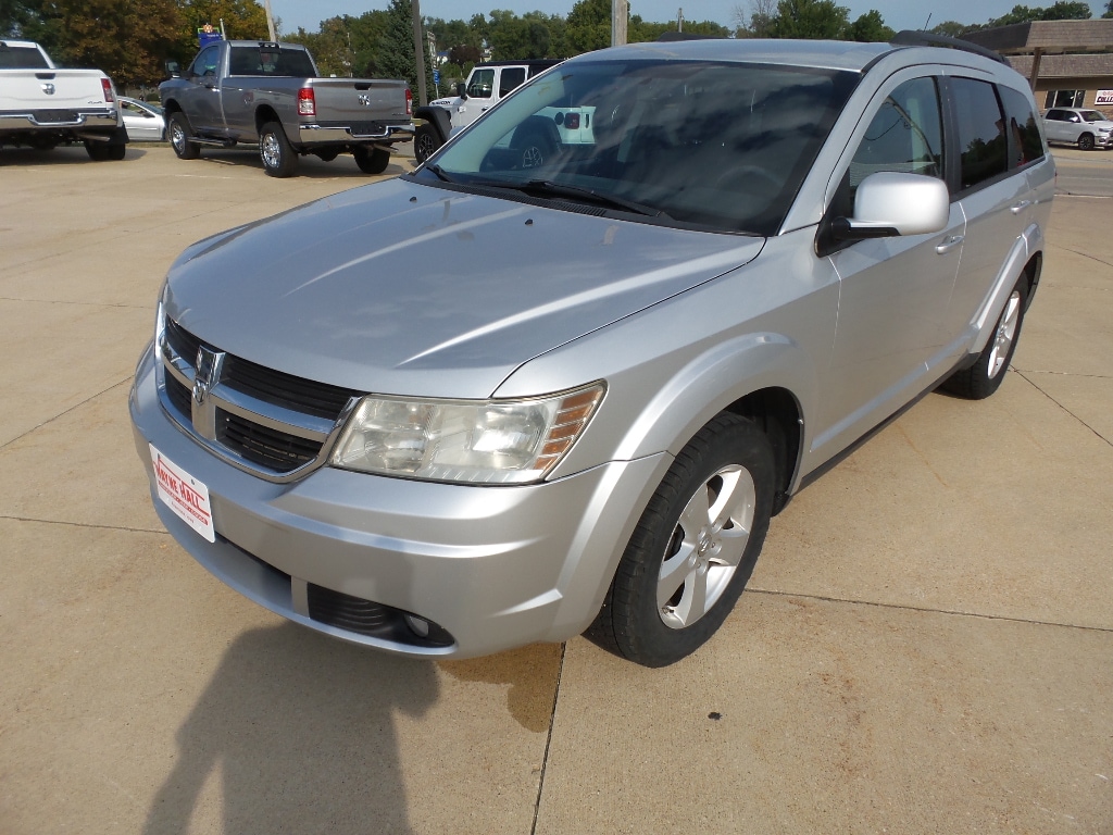 Used 2010 Dodge Journey SXT with VIN 3D4PG5FV6AT264082 for sale in Anamosa, IA