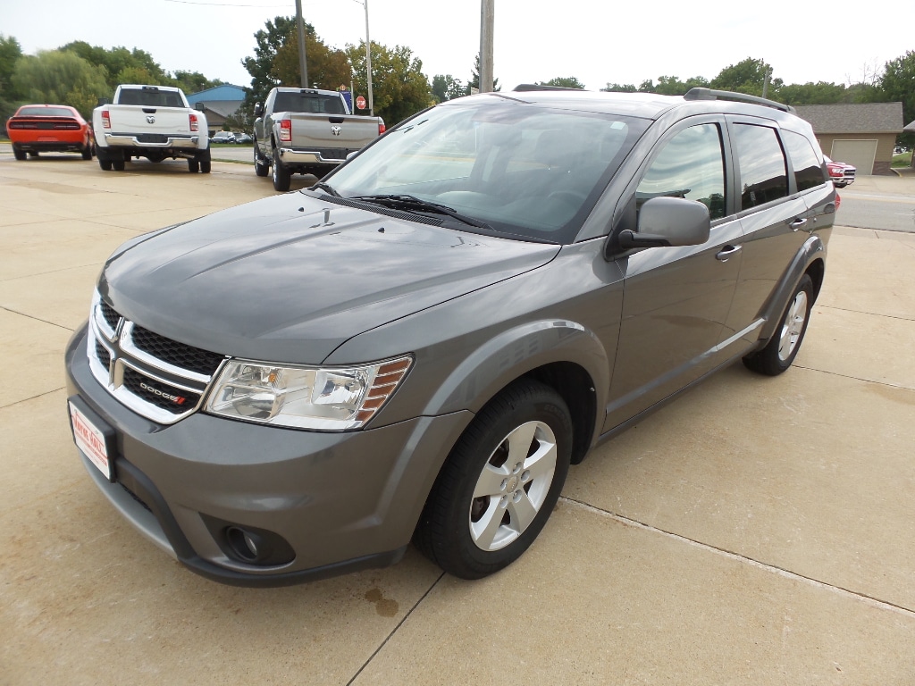 Used 2012 Dodge Journey SXT with VIN 3C4PDCBG3CT315168 for sale in Anamosa, IA