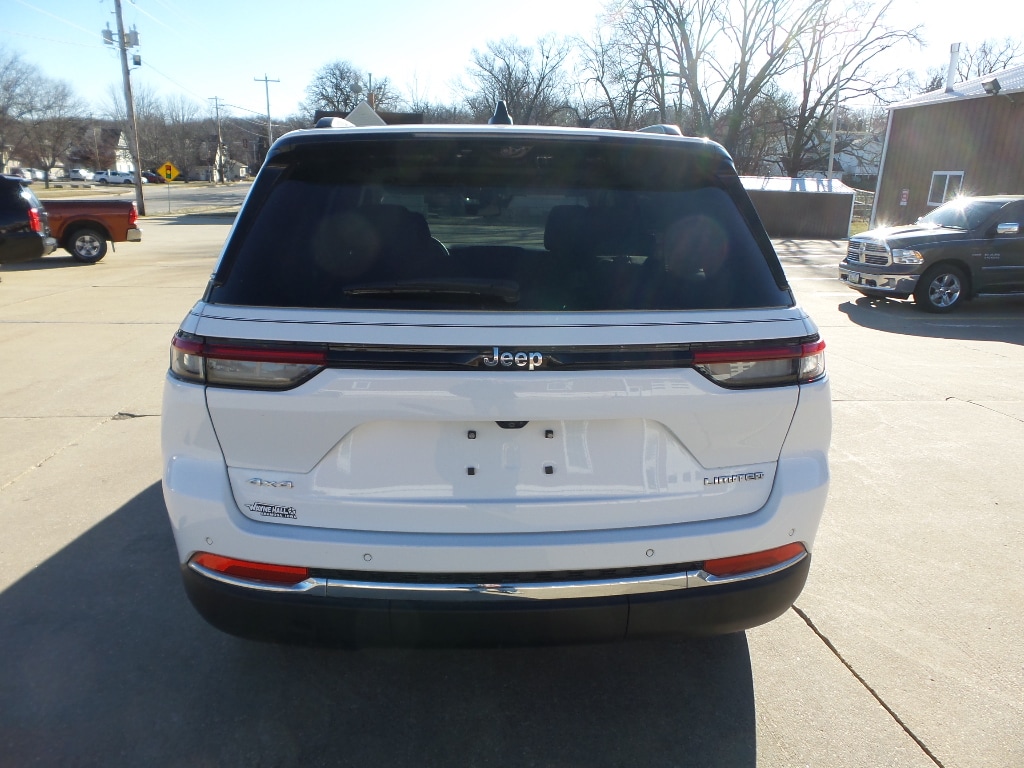 Used 2024 Jeep Grand Cherokee Limited SUV