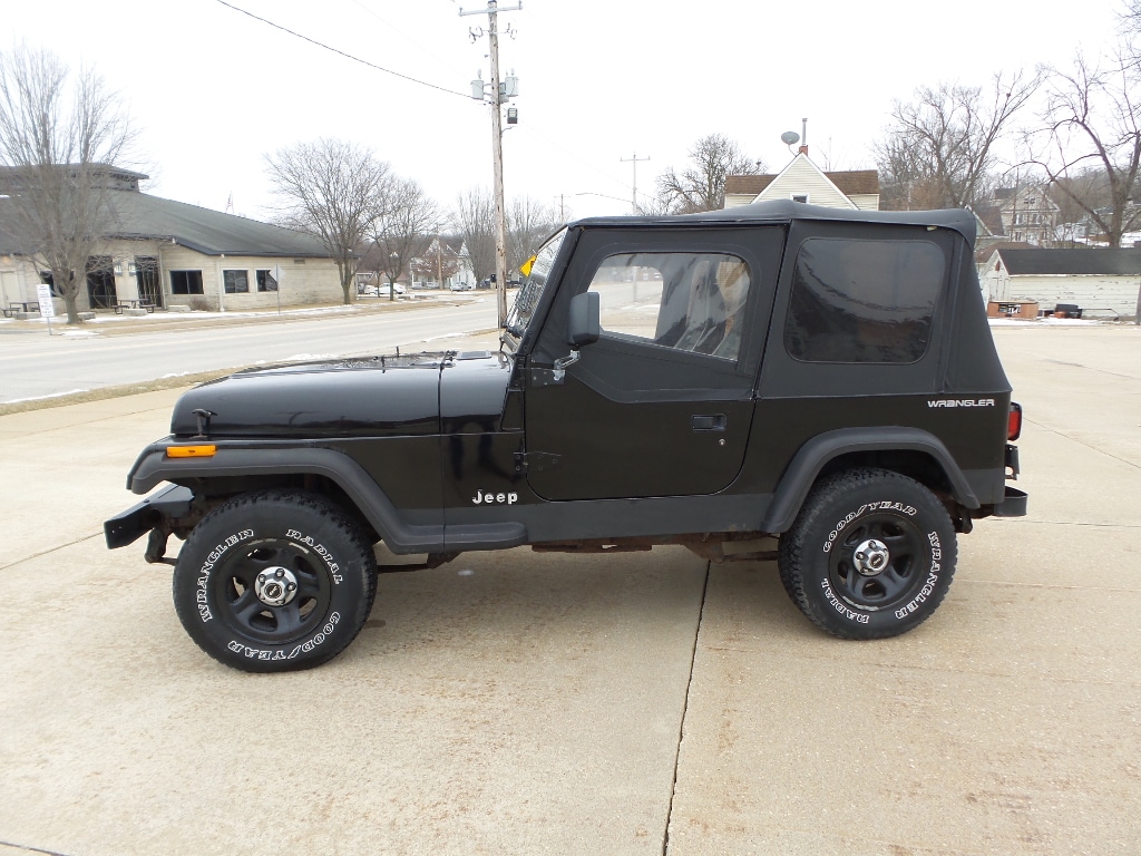 Used 1995 Jeep Wrangler S SUV
