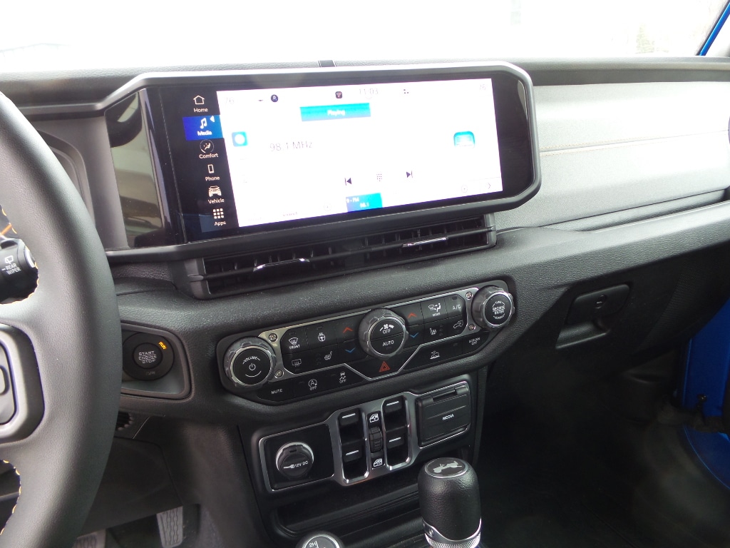 2024 Jeep Wrangler 4-Door Sport S - Photo 9