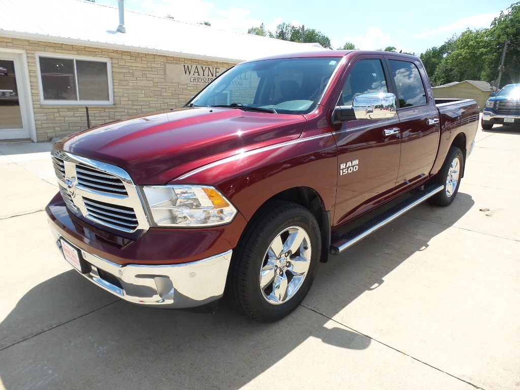 Used 2017 RAM Ram 1500 Pickup Big Horn with VIN 1C6RR7LG6HS559204 for sale in Anamosa, IA