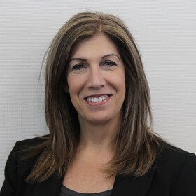 Staff member Rona Spina from ID_9f1c226112b0