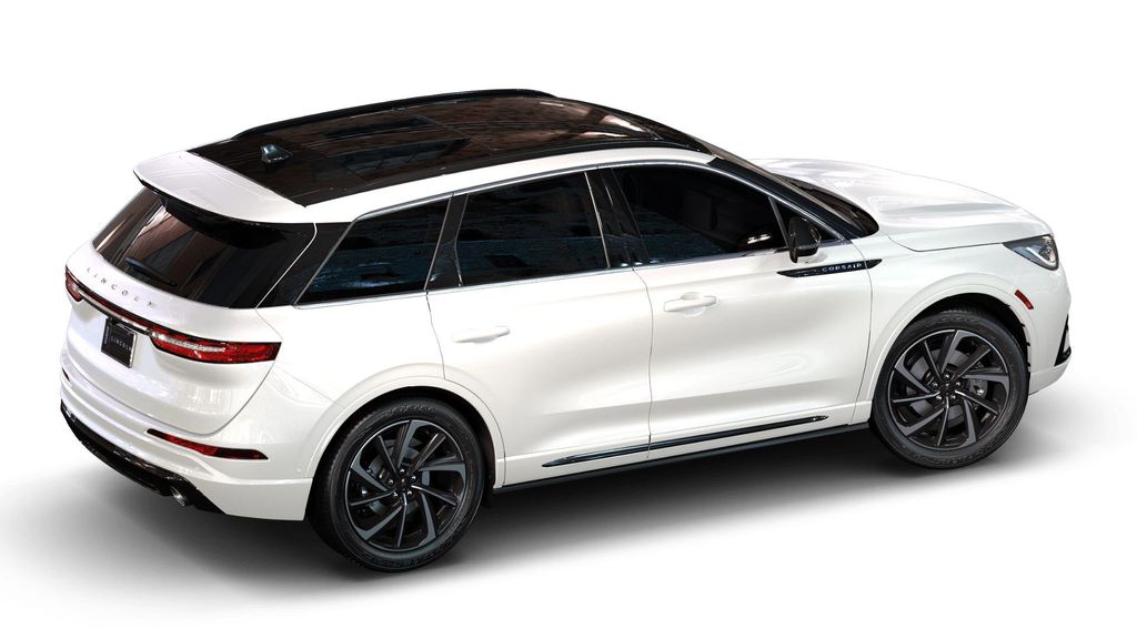 2025 Lincoln Corsair Grand Touring photo 3
