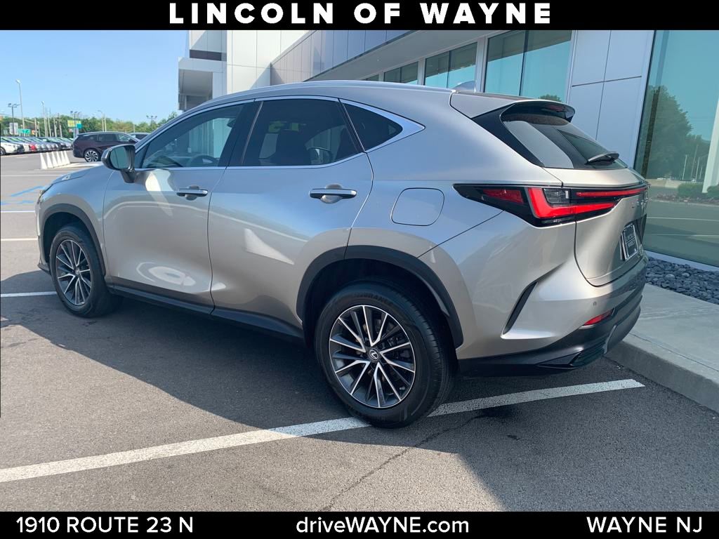 2023 Lexus NX Premium photo 3