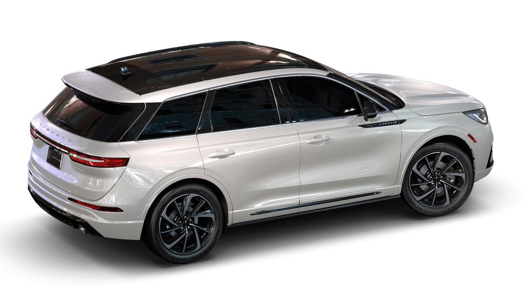 2024 Lincoln Corsair Grand Touring photo 2