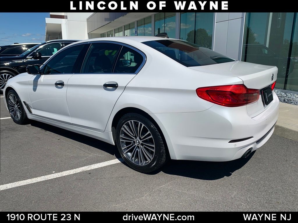 2019 Bmw 530i xDrive Sedan photo 3