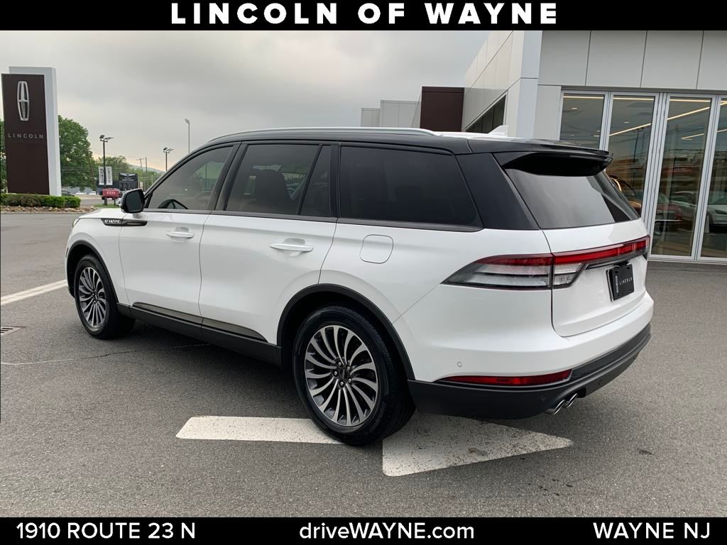 2022 Lincoln Aviator Reserve photo 3