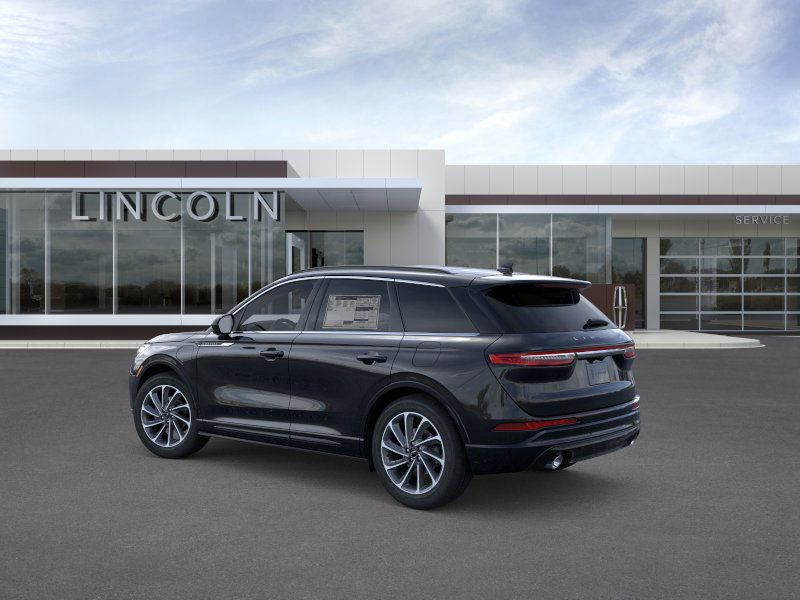 2026 Lincoln Corsair Grand Touring photo 2