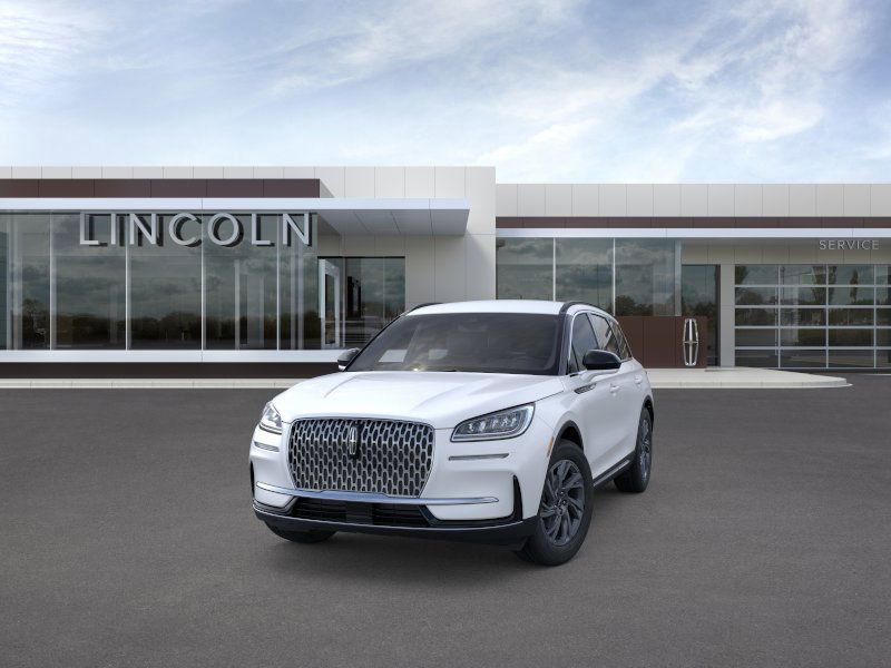 2026 Lincoln Corsair Premiere photo 2