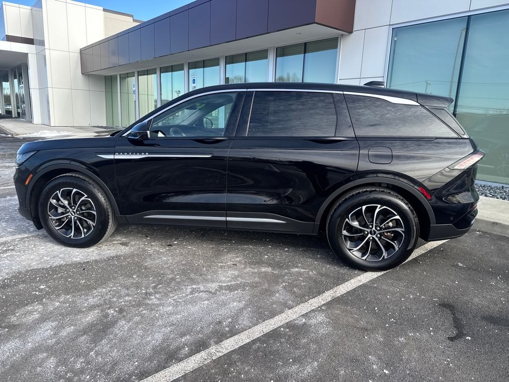 Certified 2024 Lincoln Nautilus Premiere SUV