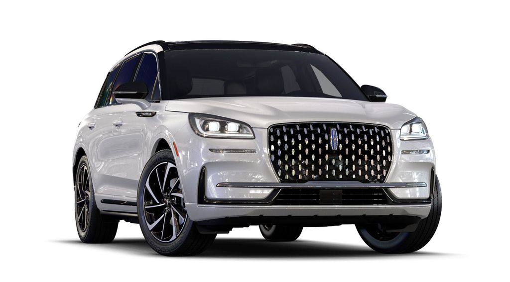 2024 Lincoln Corsair Grand Touring photo 3