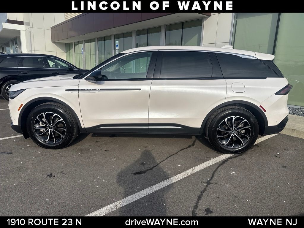Certified 2024 Lincoln Nautilus Premiere SUV