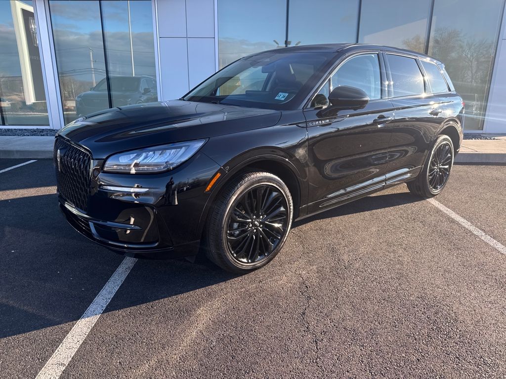 2023 Lincoln Corsair Base's photo