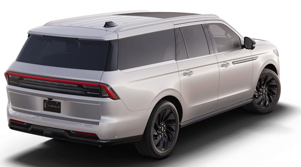2025 Lincoln Navigator Black Label photo 3