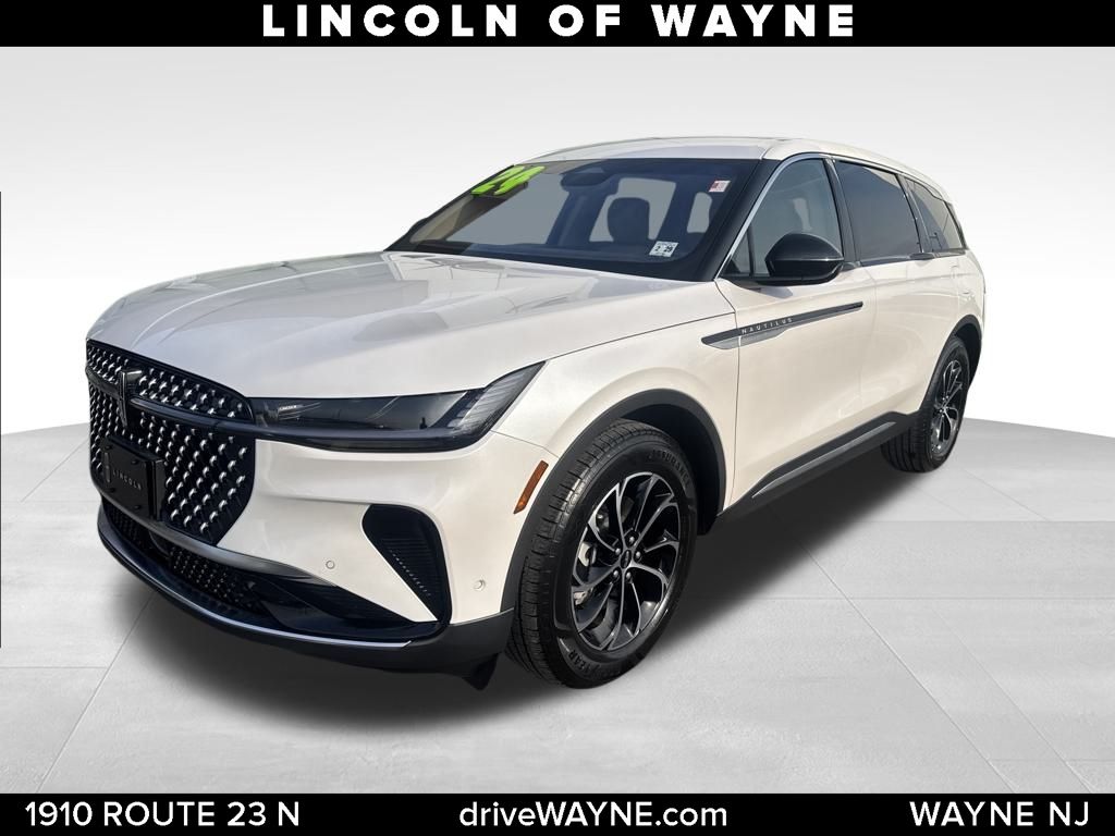 2024 Lincoln Nautilus Reserve's photo