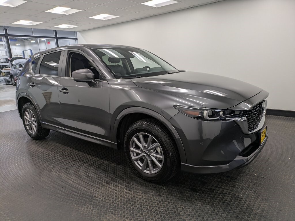 2025 Mazda CX-5 2.5 S Preferred photo 3