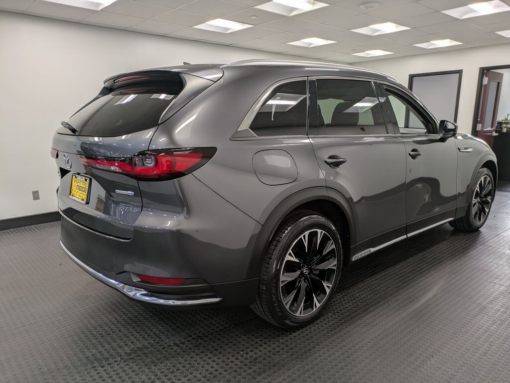 2024 Mazda CX-90 Plug-in Hybrid Premium photo 4