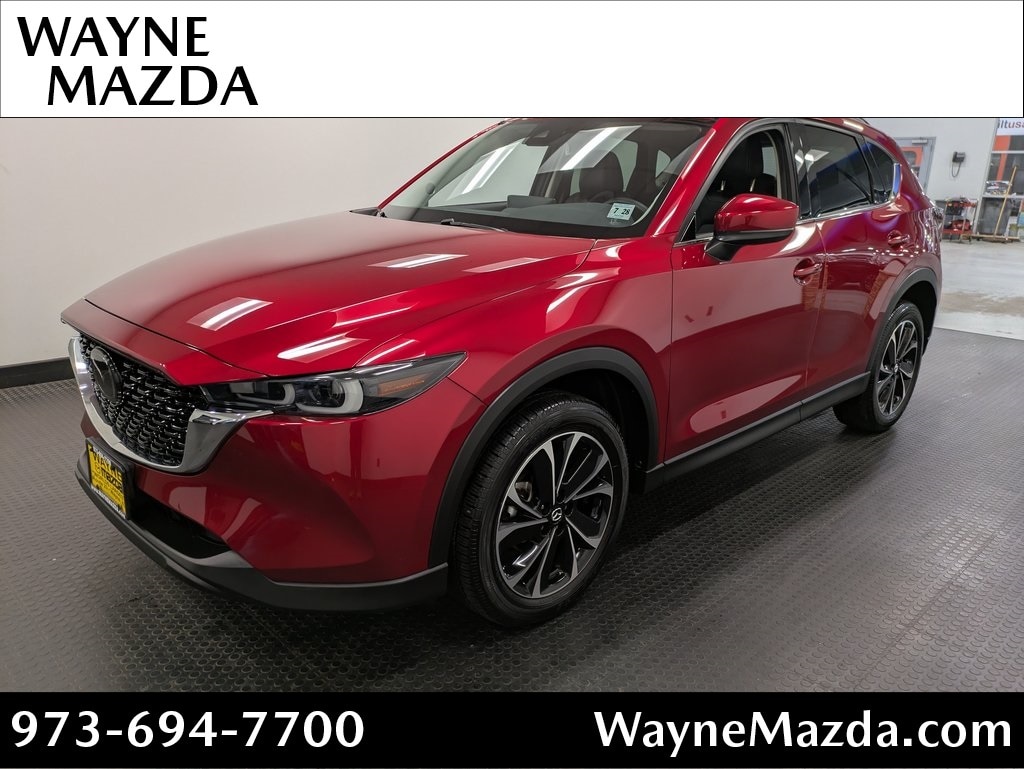 2023 Mazda CX-5 S Premium package