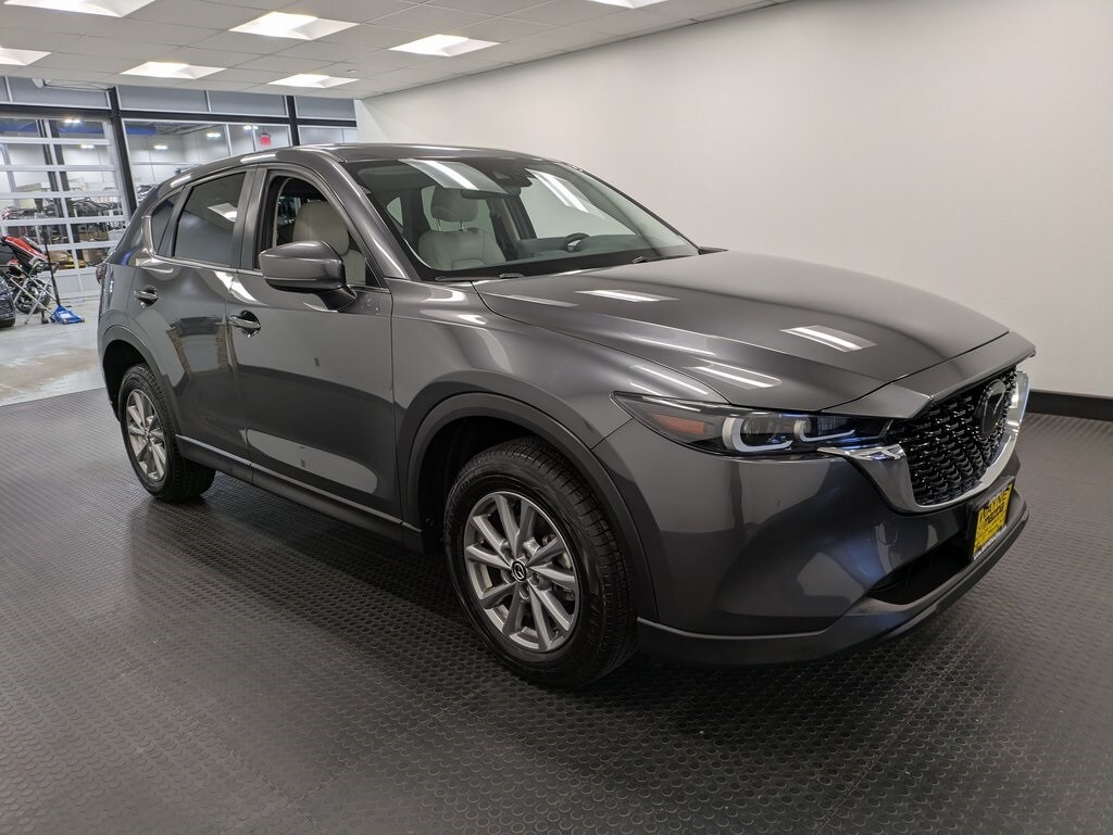 2022 Mazda CX-5 2.5 S Preferred photo 3