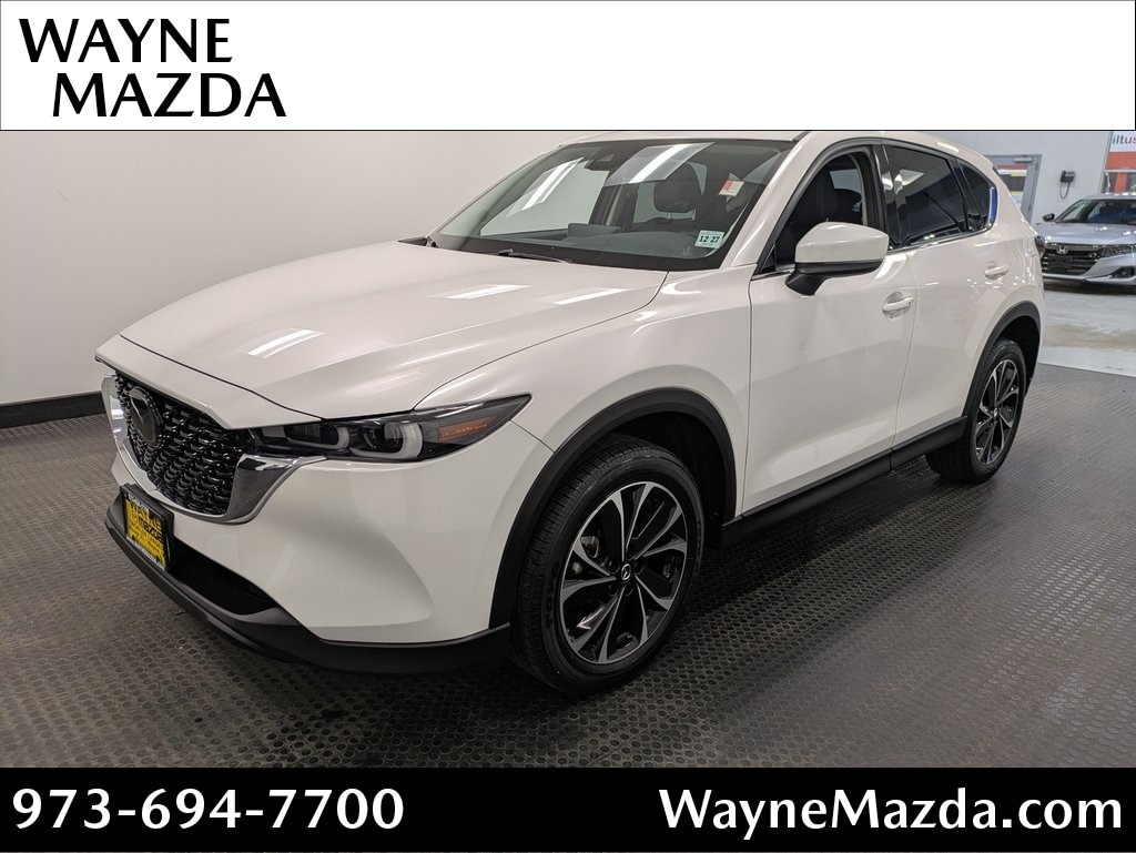 2023 Mazda CX-5 S Premium package's photo