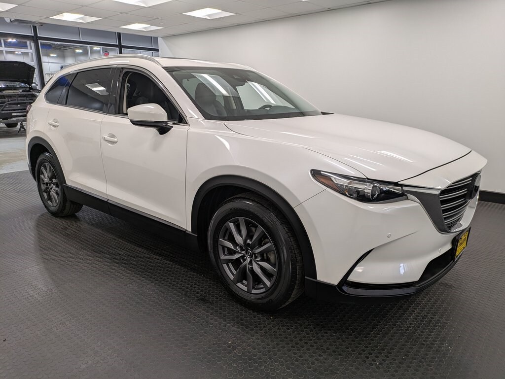 2022 Mazda CX-9 Touring photo 3