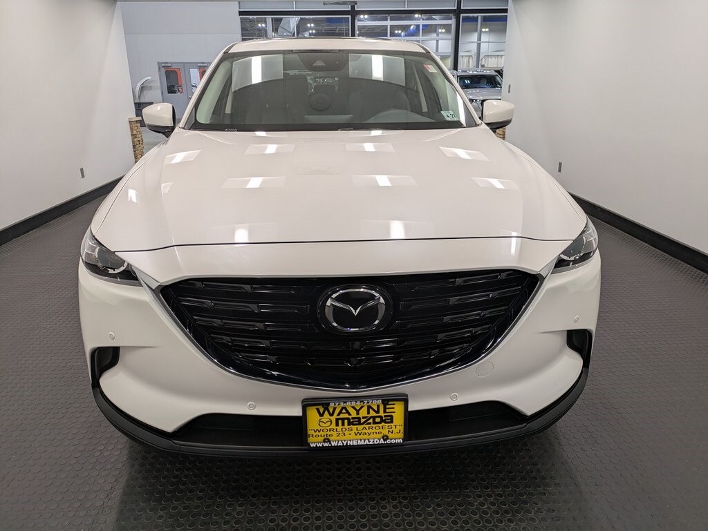 2022 Mazda CX-9 Touring photo 2
