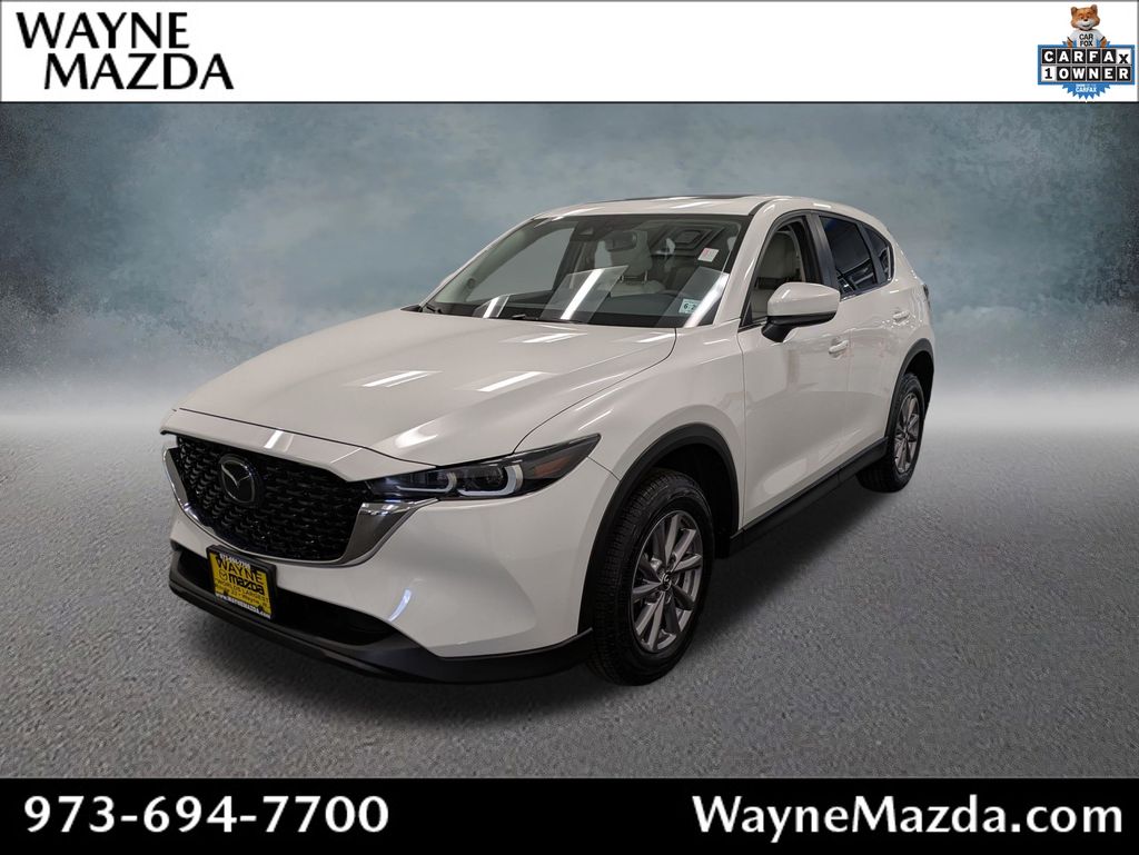 2023 Mazda CX-5 S Preferred package Auto AWD's photo