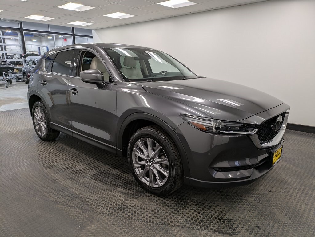 2019 Mazda CX-5 Grand Touring photo 2