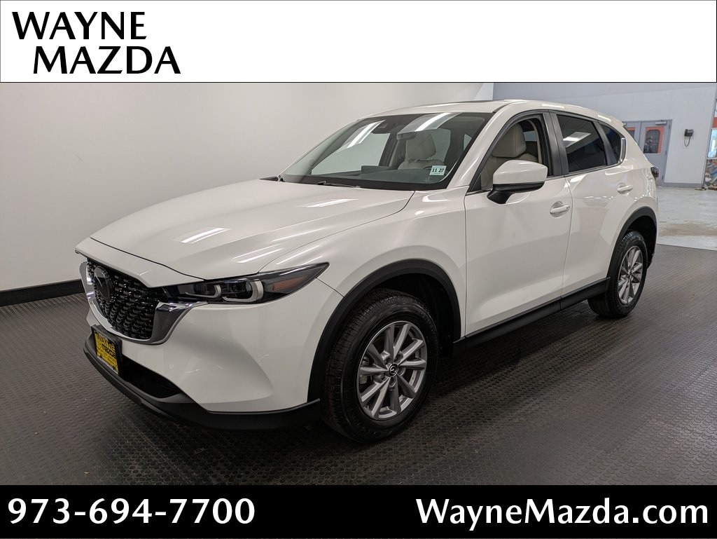 2023 Mazda CX-5 S Preferred package's photo