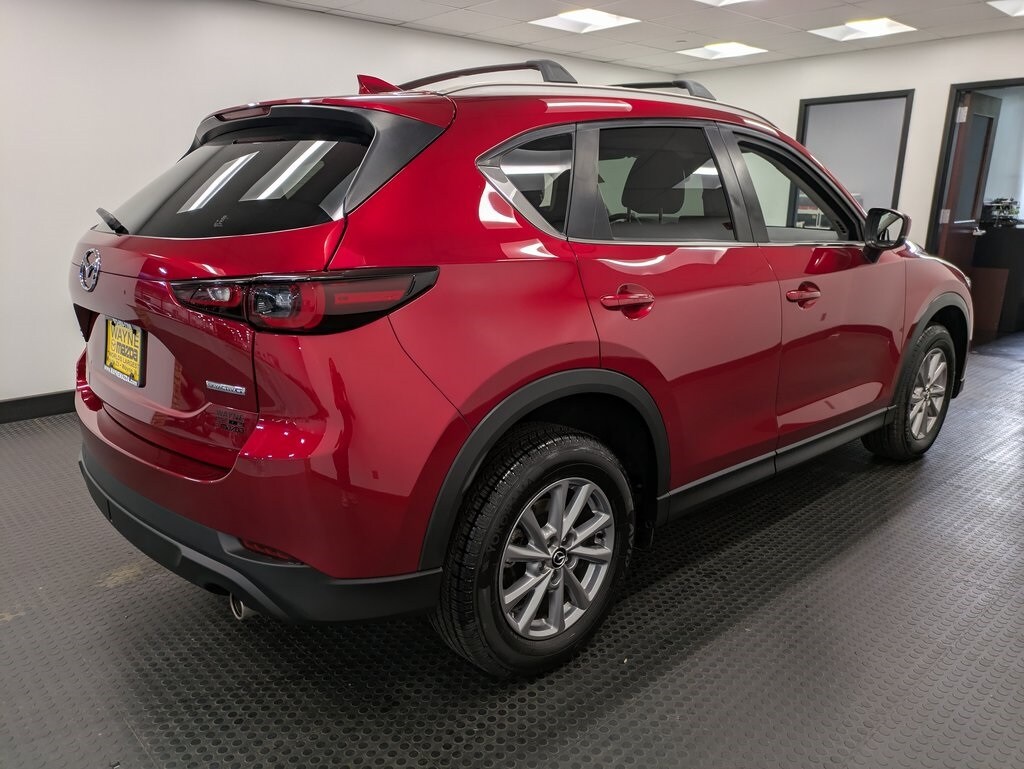2022 Mazda CX-5 2.5 S Preferred photo 4