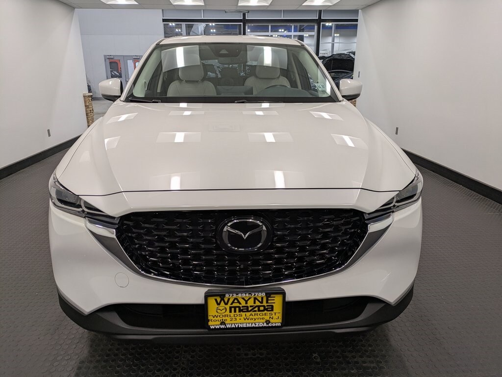 2023 Mazda CX-5 2.5 S Preferred photo 2
