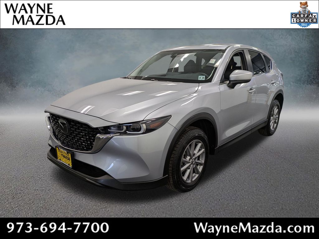2023 Mazda CX-5 S Preferred package Auto AWD's photo
