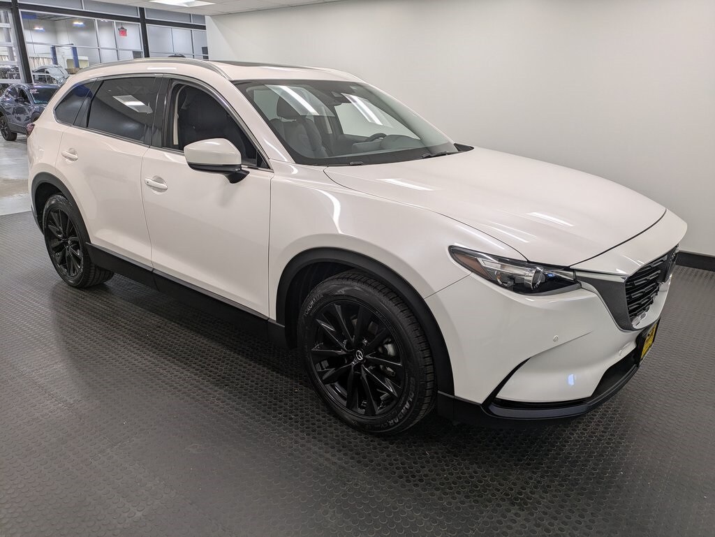 2022 Mazda CX-9 Touring photo 3