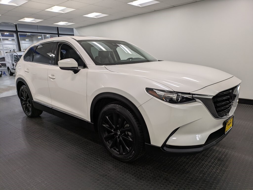 2023 Mazda CX-9 Touring photo 3