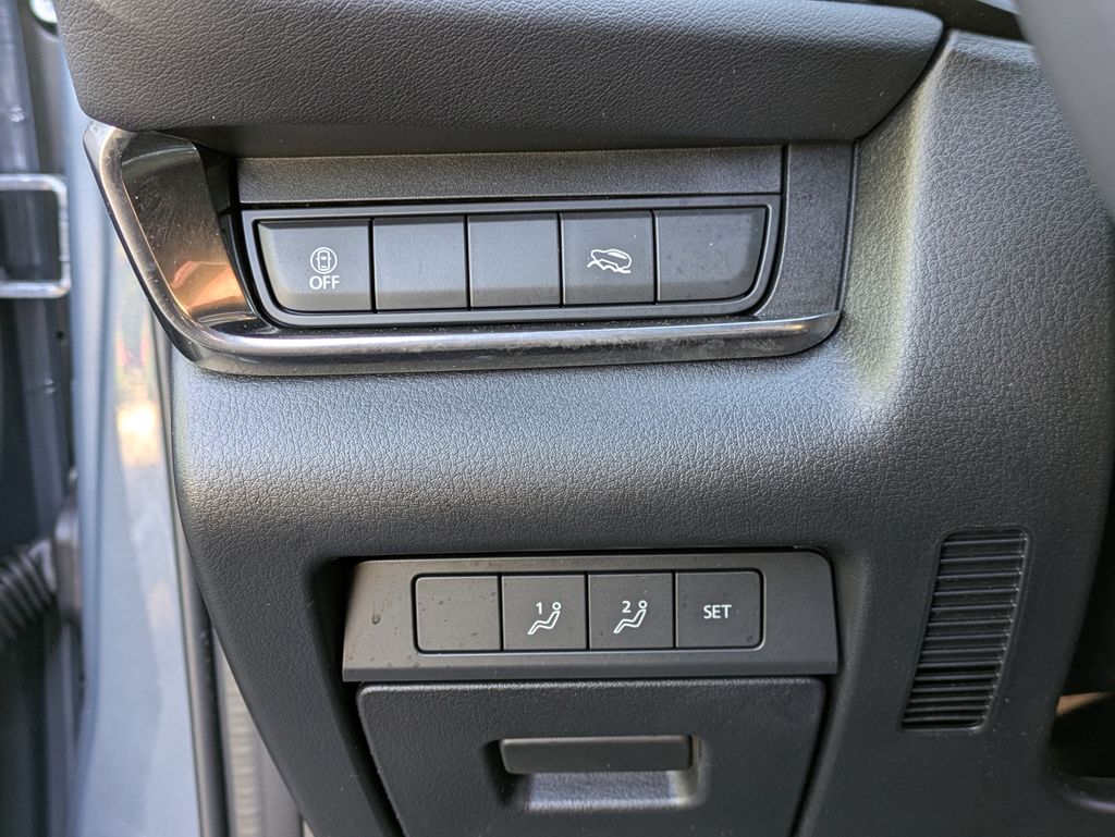 2023 Mazda CX-30 Carbon Edition - Photo 23